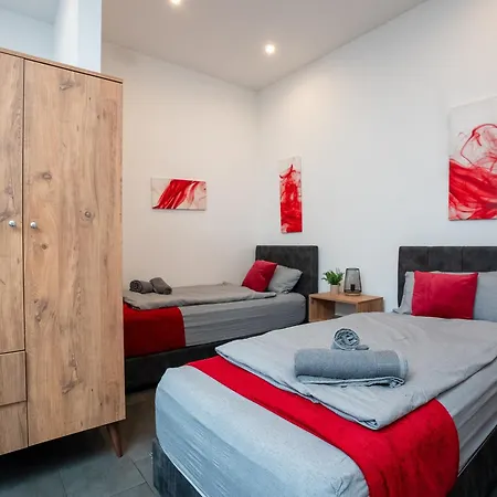 Serviceroom24 - 2 In Hoch Wlan - Smart-tv - 24-7 Check-in Und Kueche Recklinghausen