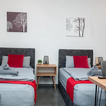 Serviceroom24 - 2 In Hoch Wlan - Smart-tv - 24-7 Check-in Und Kueche Recklinghausen