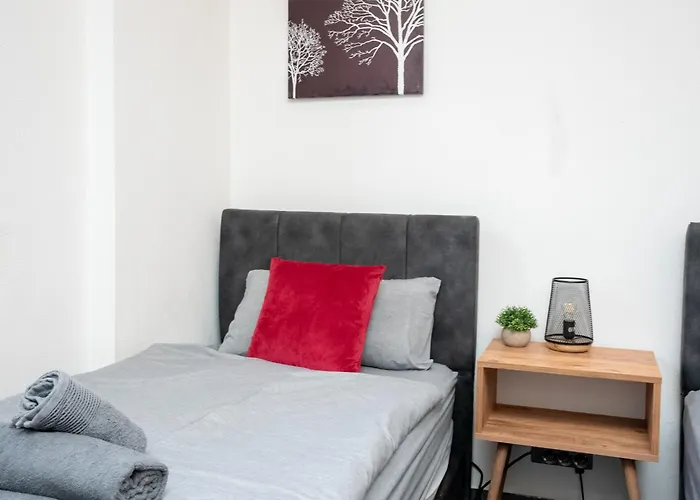 Lejlighed Serviceroom24 - 2 In Hoch Wlan - Smart-tv - 24-7 Check-in Und Kueche *